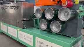 Buon prezzo Macchina automatica ad alta precisione per la produzione di reggette in PET a vite singola e linea di produzione di reggette in PET in linea