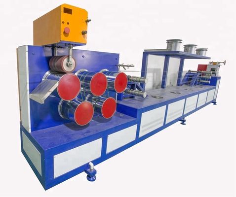 Buon prezzo 150-200 KG/H Macchina per la produzione di nastri di plastica in PET 0,4-1,5 mm in linea