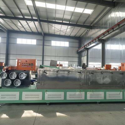 Buon prezzo Macchina per la fabbricazione di strisce in PET con linea di produzione completa dal preessicamento al ripiegamento con fasi di allungamento e incisione a trazione in linea