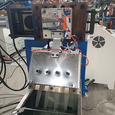 Linea di produzione di reggette in PP certificata ISO9001/2015 con capacità personalizzabile e modelli di goffratura opzionali