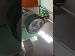 Avvolgitore automatico per reggetta in PET