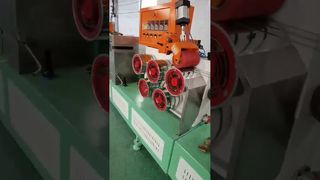 ? Trasforma il tuo processo di imballaggio con la nostra linea di reggiatura in PET unica su tre!